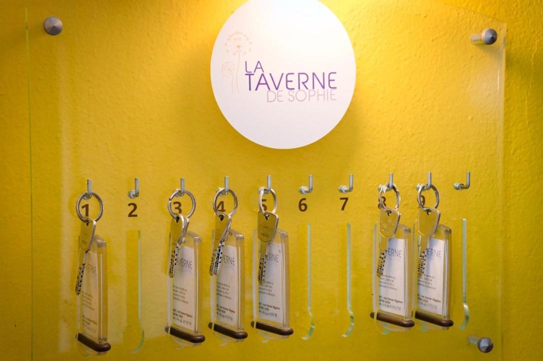 Uzès La Taverne מראה חיצוני תמונה